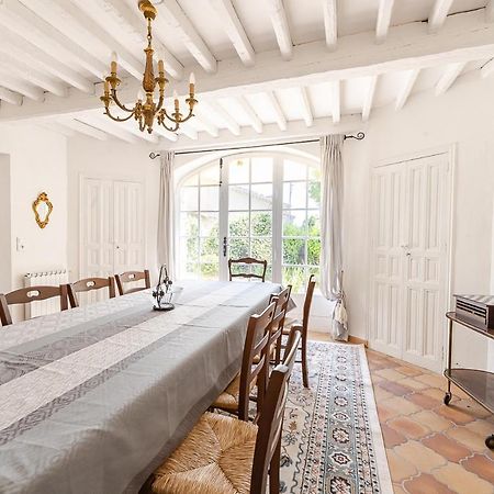 Maison De Maitre 230M² En Plein Coeur Du Village Camps-la-Source 外观 照片