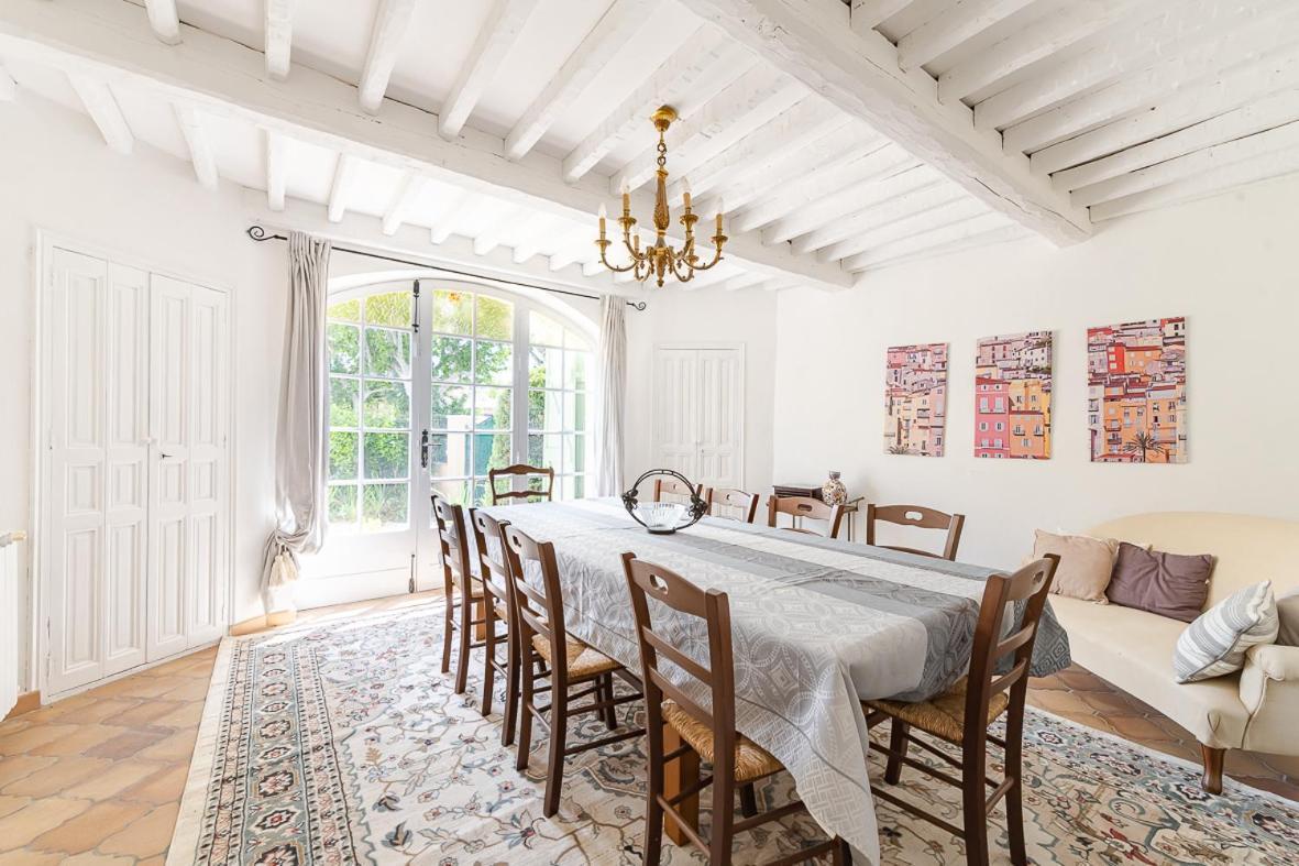 Maison De Maitre 230M² En Plein Coeur Du Village Camps-la-Source 外观 照片