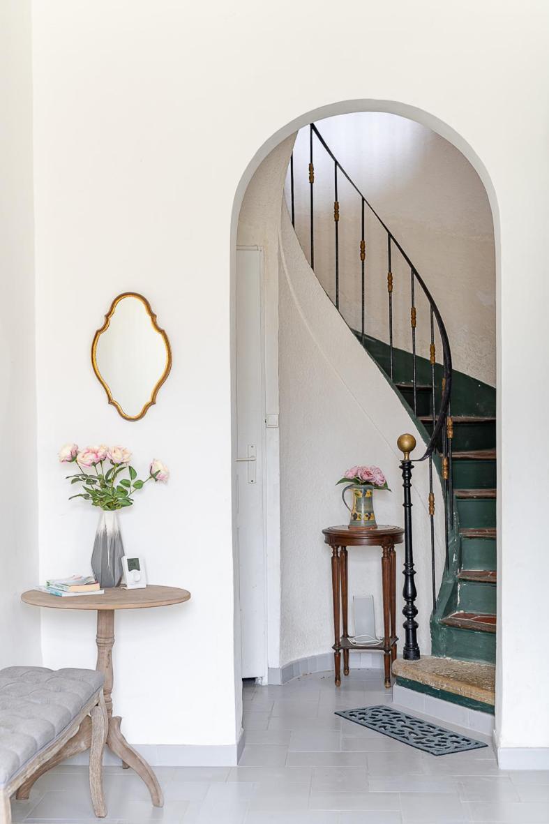 Maison De Maitre 230M² En Plein Coeur Du Village Camps-la-Source 外观 照片